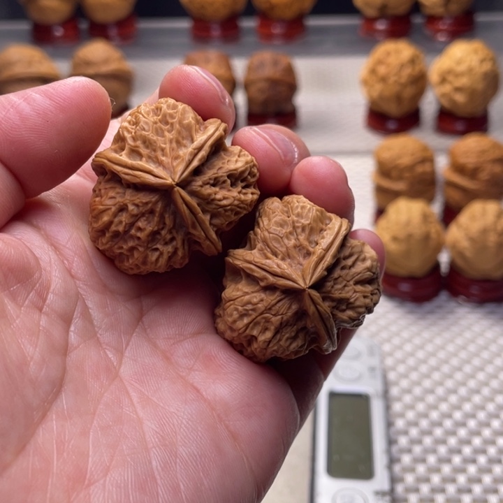 文玩核桃把件41小磐石