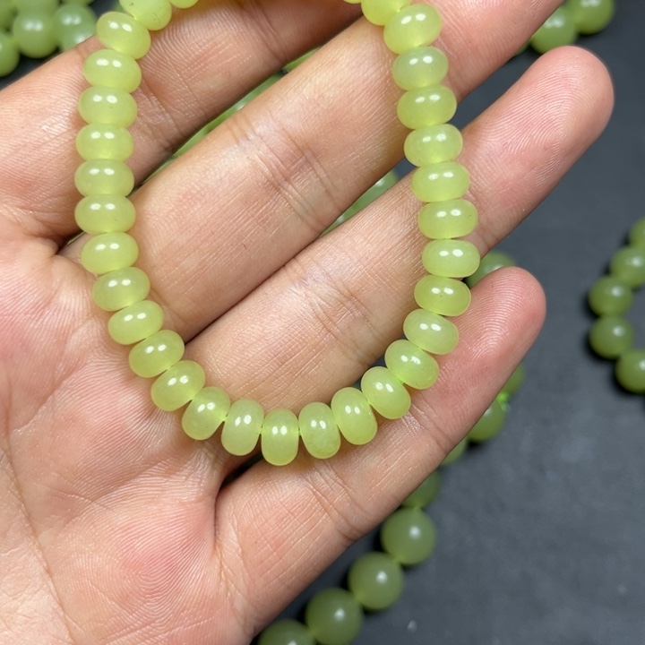 和田玉未镶嵌车挂