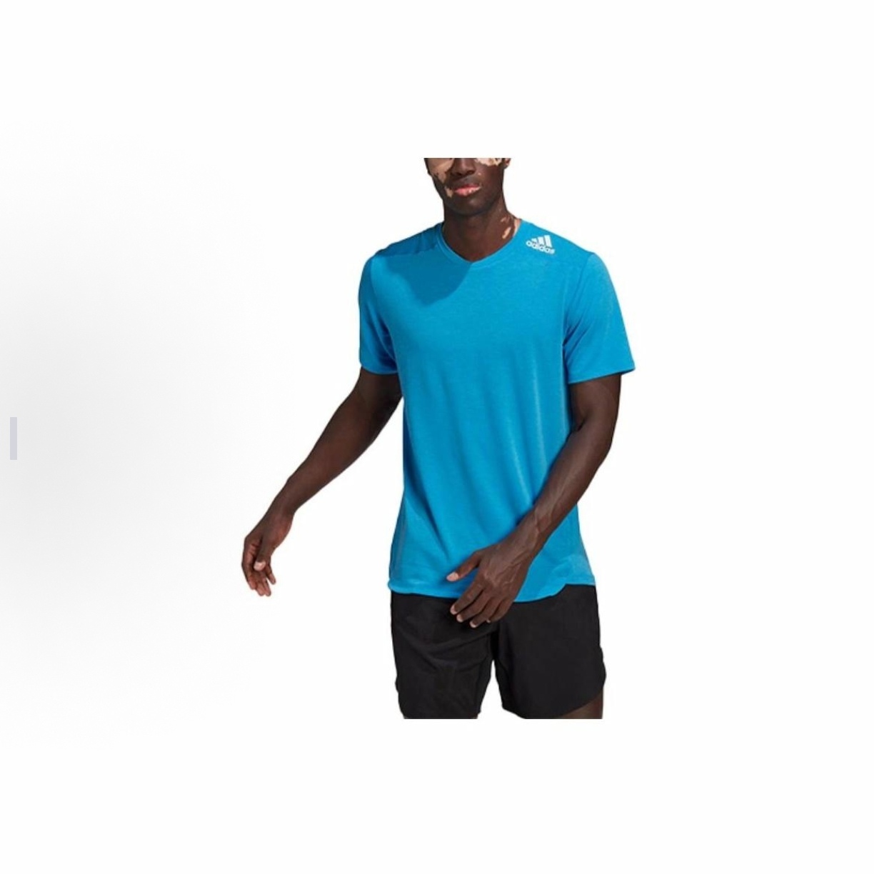 adidas 运动透气V领休闲速干短袖T恤 男款HB9199
