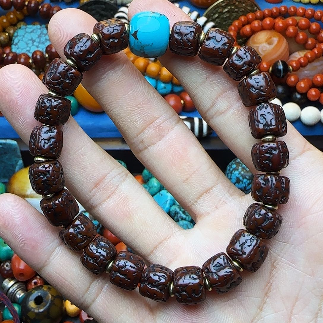 吊坠白玉菩提手串