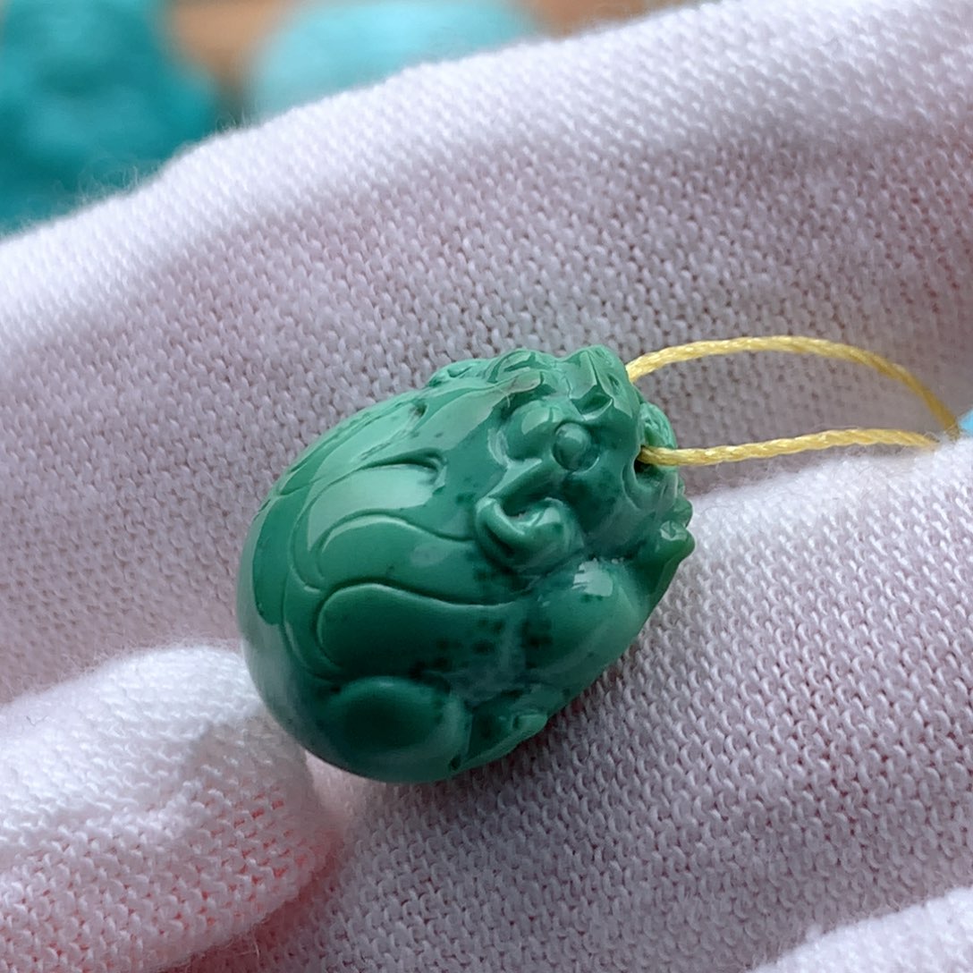 未镶嵌绿松石珠宝奇石