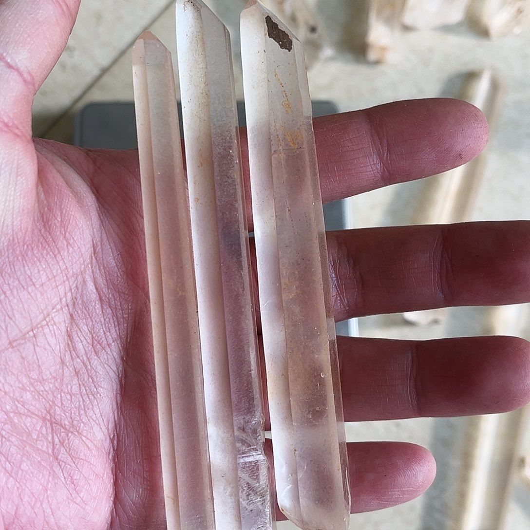 尘***然水晶珠宝半成品未镶嵌