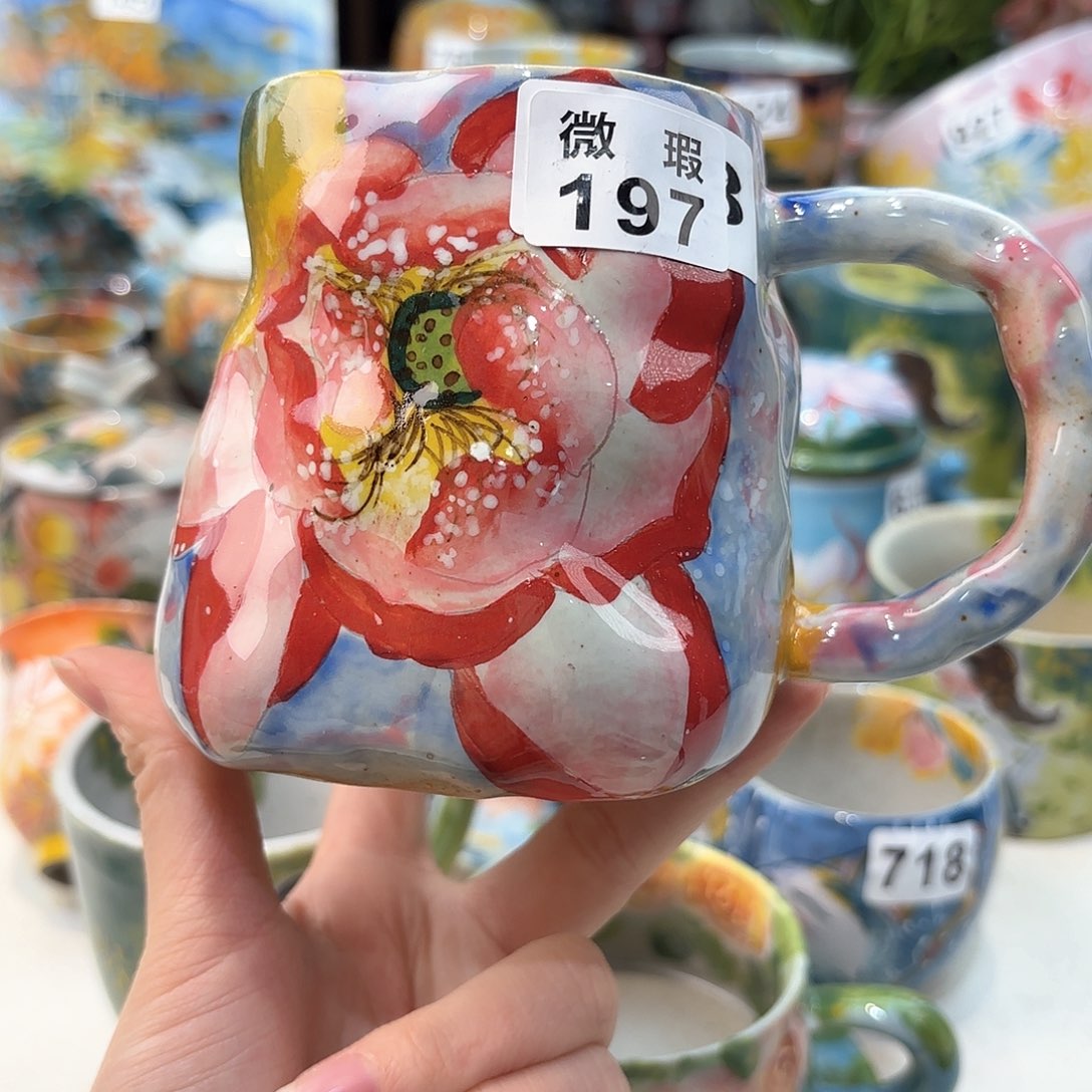 瓷片兔兔好可爱呀