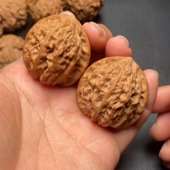 【闪购商品】把件文玩核桃金牛………