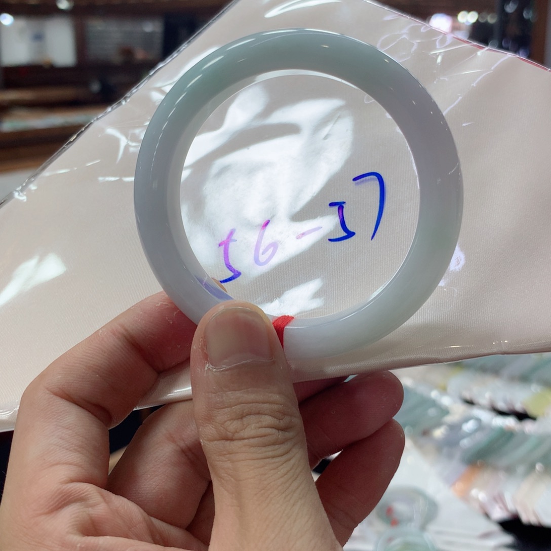 翡翠未镶嵌手镯翡翠