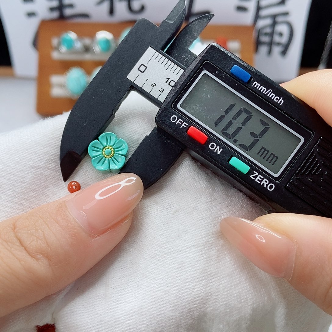 未镶嵌南红玛瑙珠宝奇石