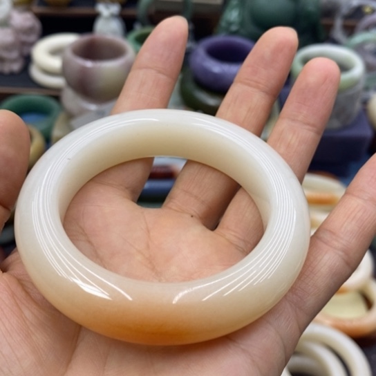 有***！石英质玉未镶嵌手饰