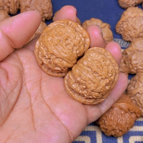 【闪购商品】文玩核桃吊坠3**8白狮子44