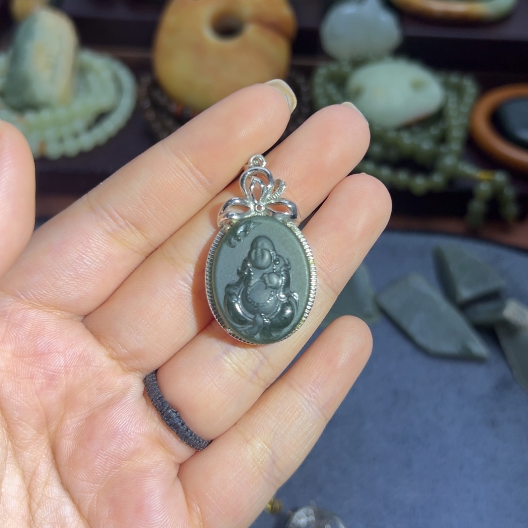 和田玉未镶嵌珠宝奇石