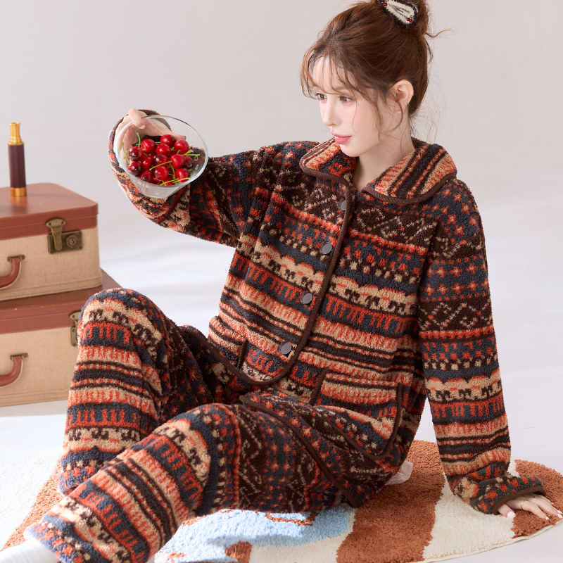 【费尔岛莎粒绒】秋冬宅家保暖法兰绒睡衣女可外穿软糯舒适睡衣套装