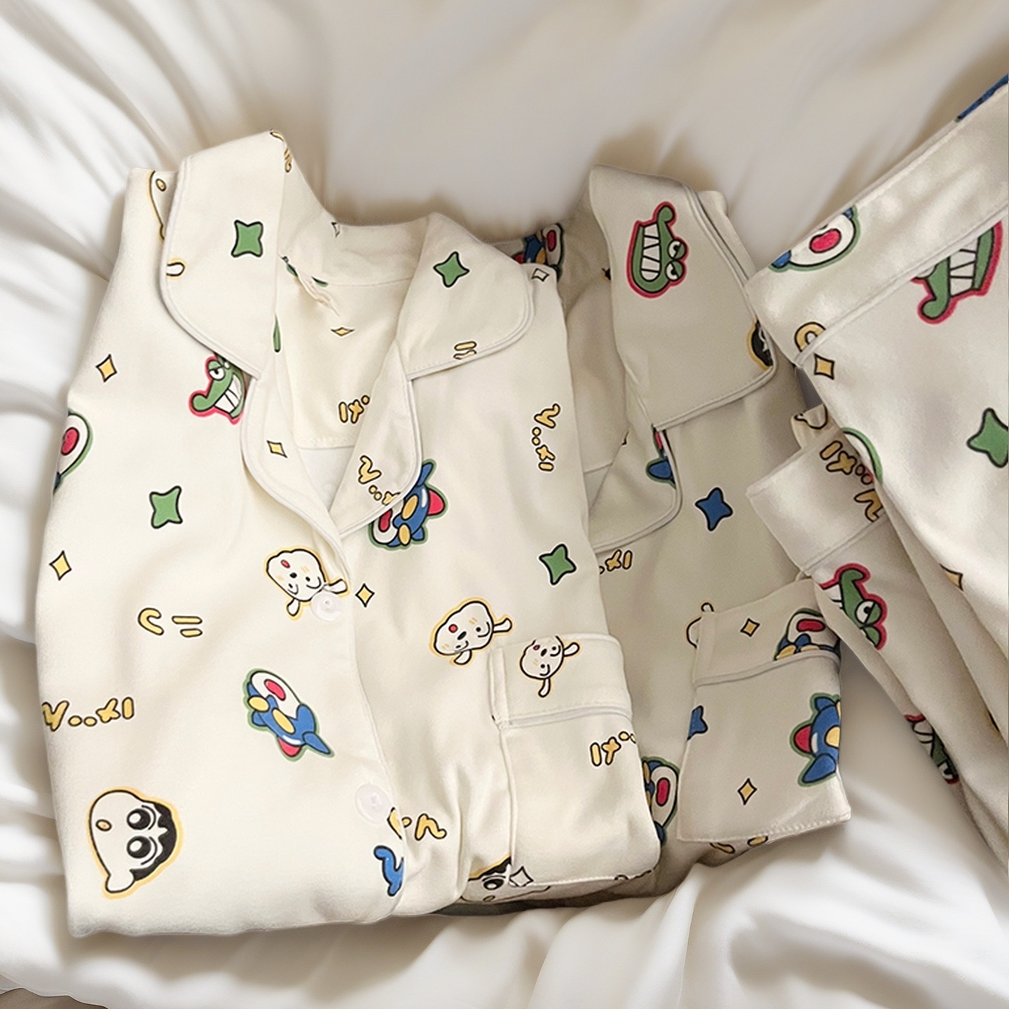 卡通小新情侣睡衣男女秋冬季德绒保暖翻领长袖学生可爱家居服套装