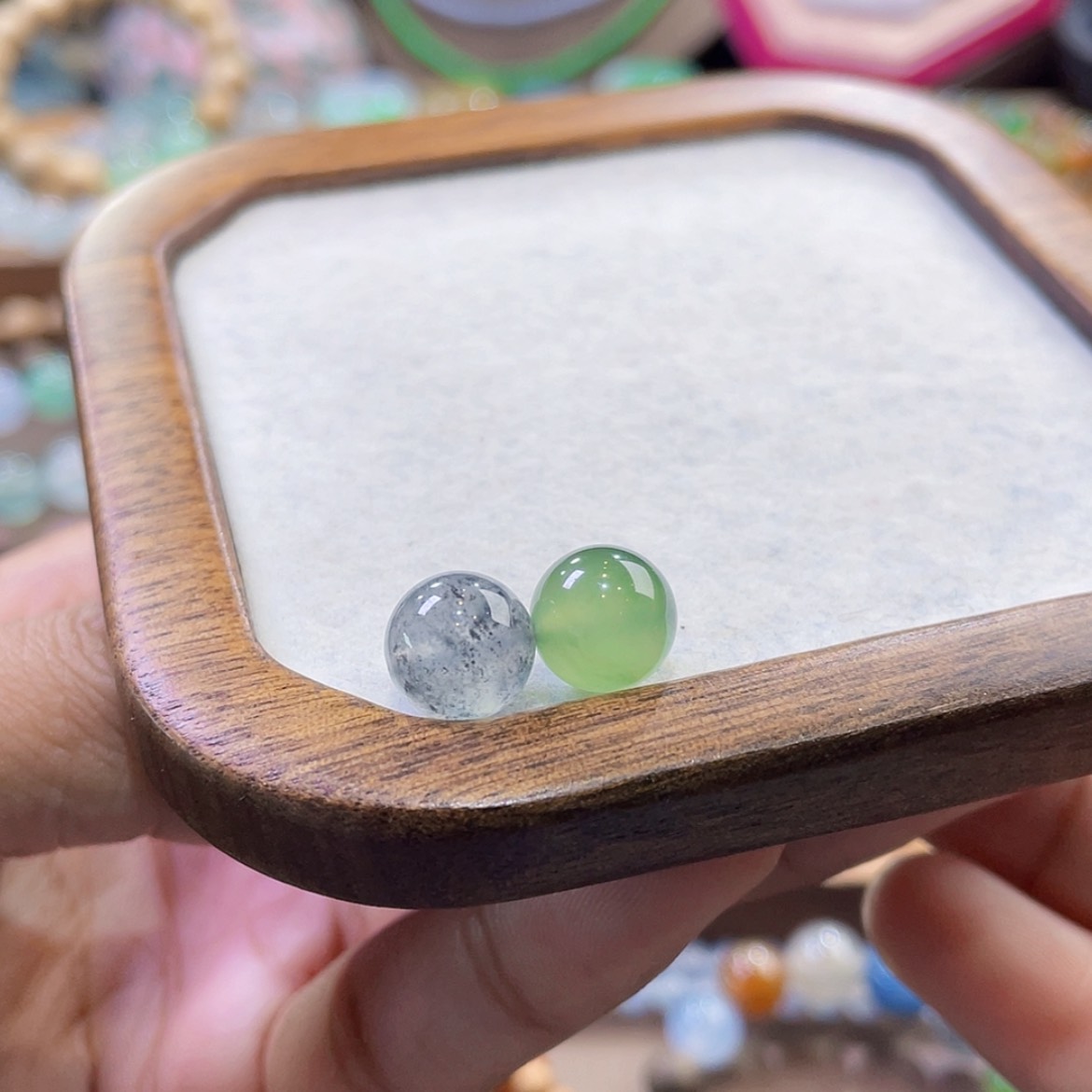 【闪购商品】翡翠颈饰未镶嵌单颗