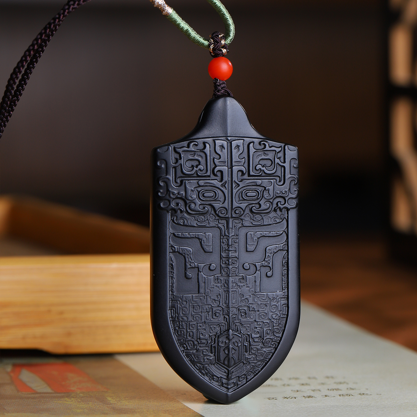 守护 剑型佩 和田玉墨玉双面雕 设计款 32.8g 69.5/34.2/8.0mm