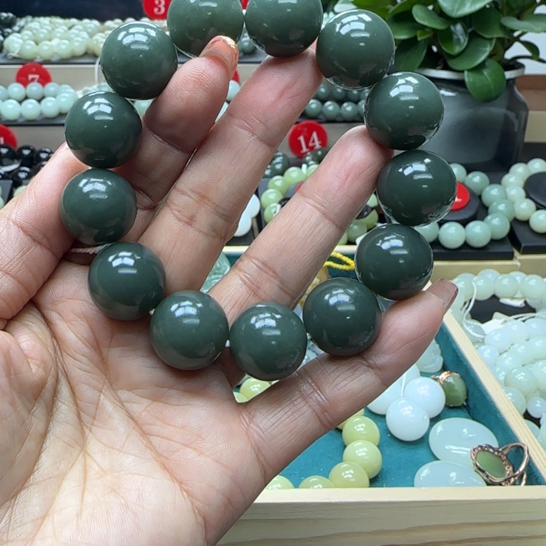 和田玉未镶嵌手链