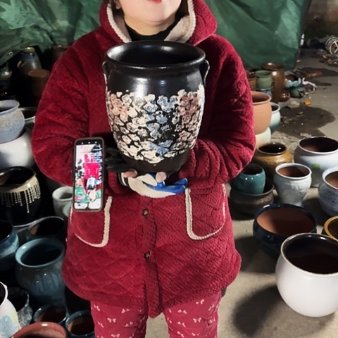 口20高24瑕疵盆子。