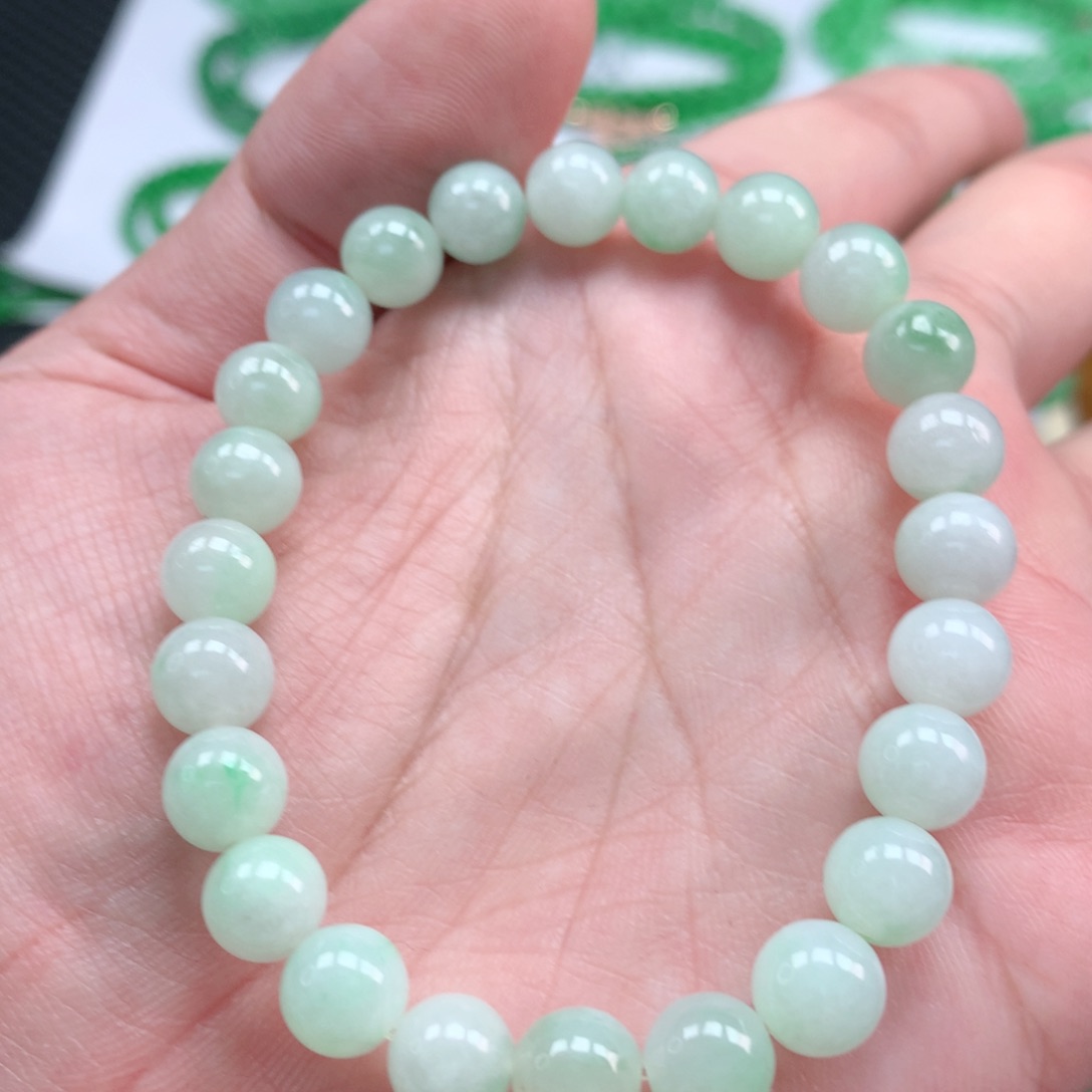 翡翠手链未镶嵌翡翠