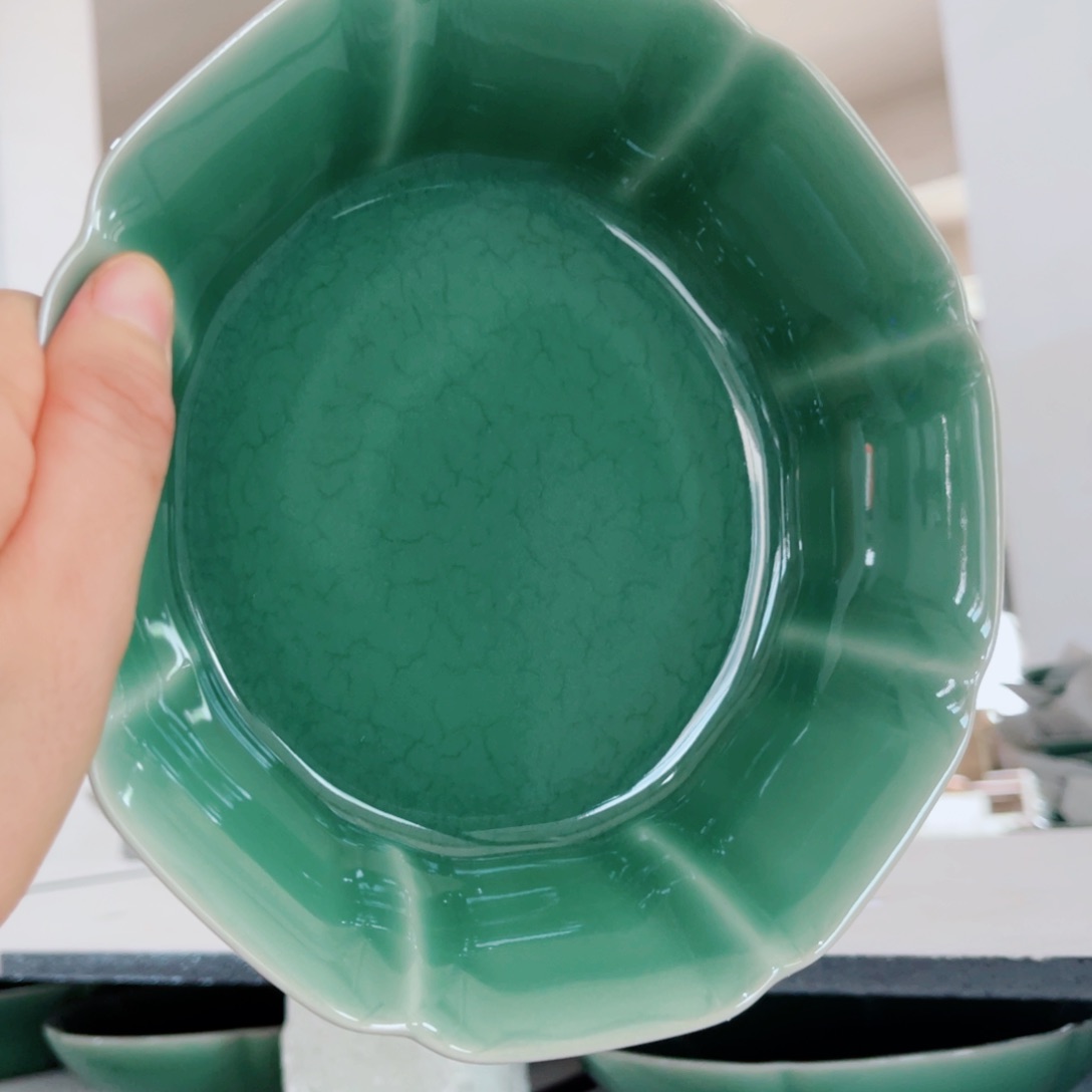 青瓷哈哈哈哈哈哈哈哈哈哈哈哈