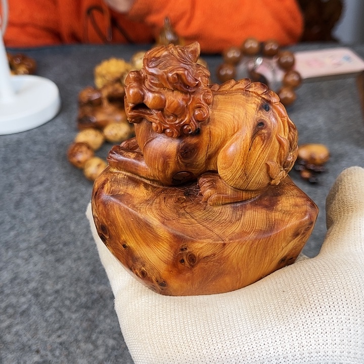 柏木（崖柏）z**u陈化崖柏