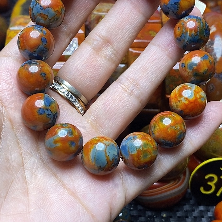 蓝***天玛瑙/玉髓未镶嵌手链