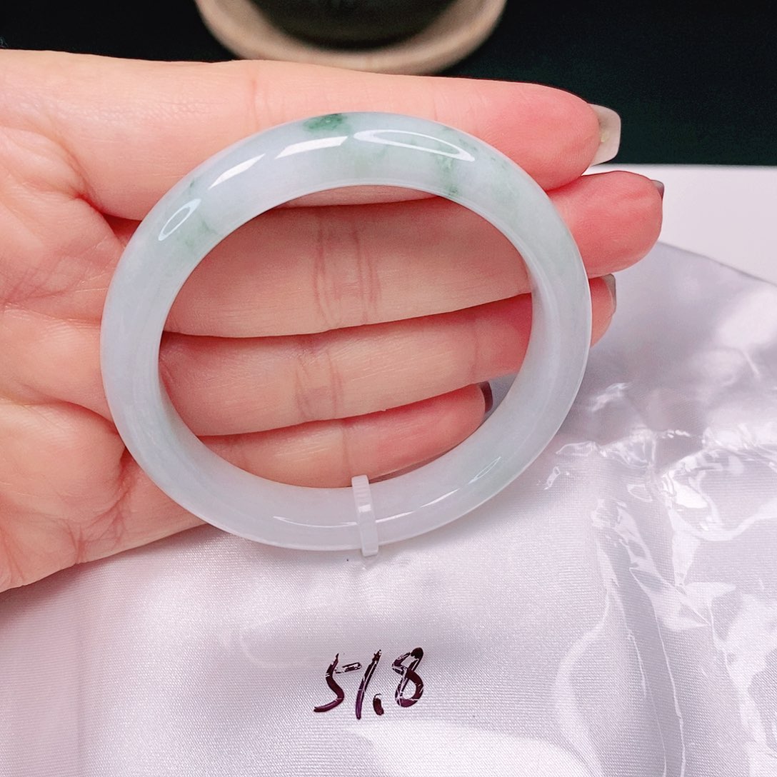 【闪购商品】翡翠手镯未镶嵌正