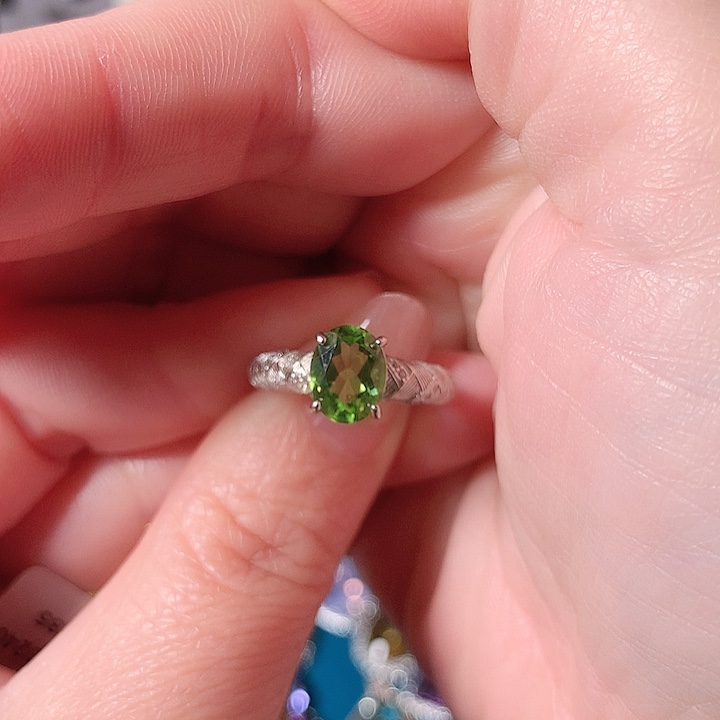 橄榄石戒指银S925镶嵌