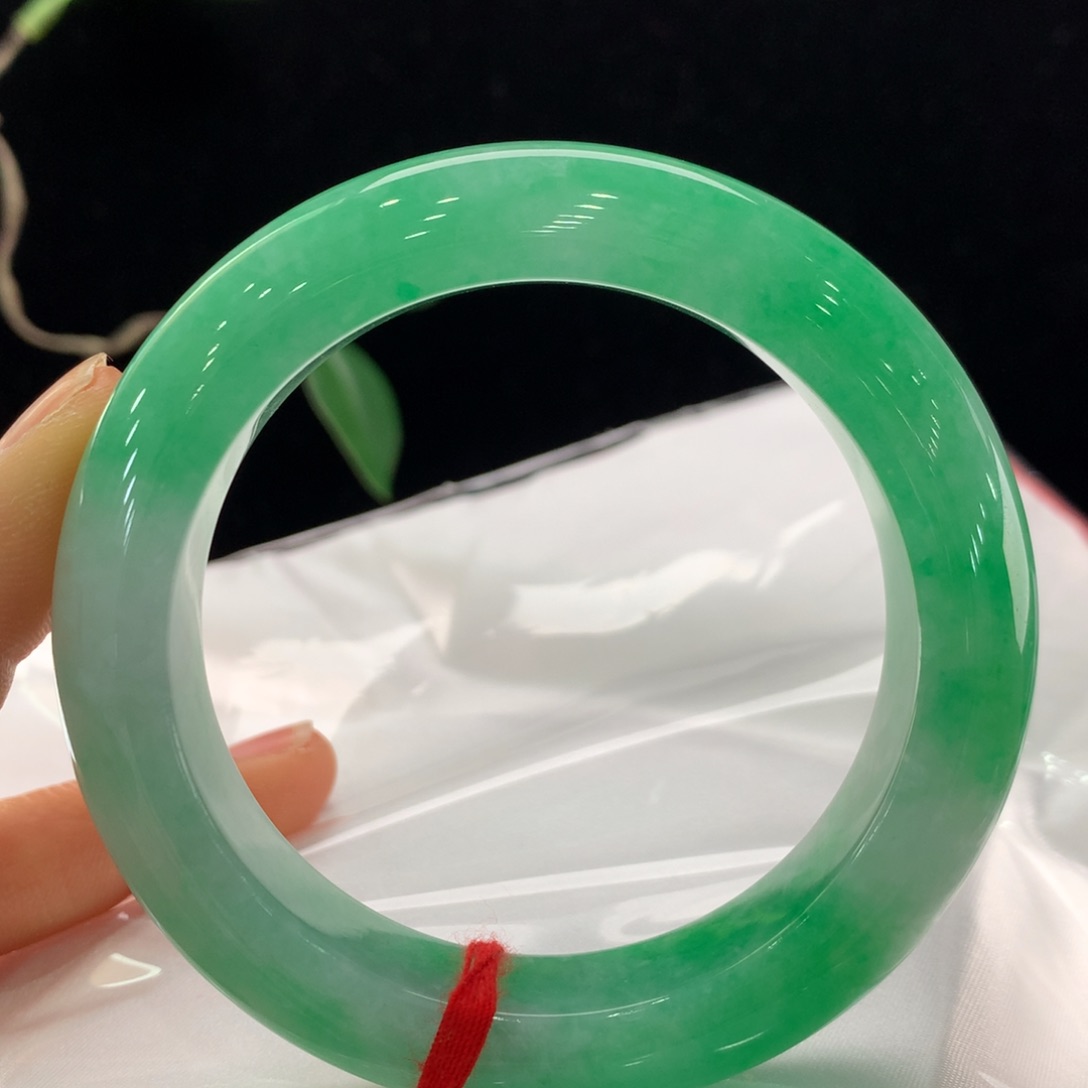 翡翠手镯未镶嵌111-1005