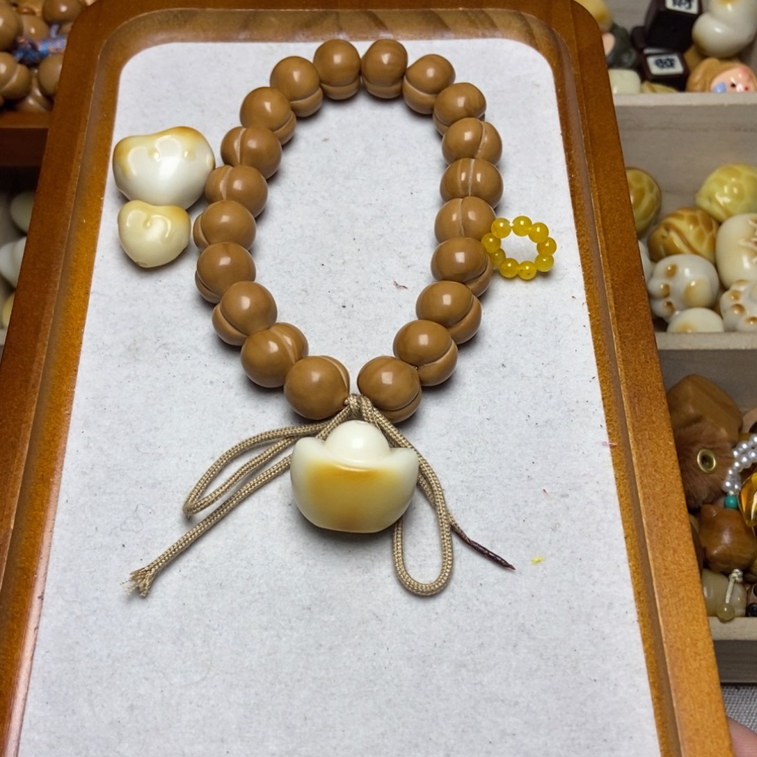 猴头核桃吊坠珂基手持微微瑕整套不退换