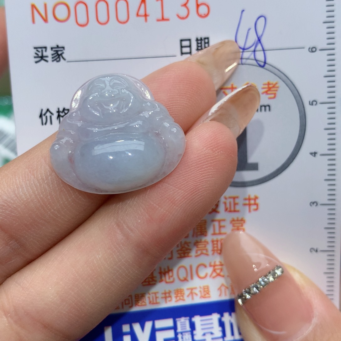 翡翠颈饰未镶嵌佛公