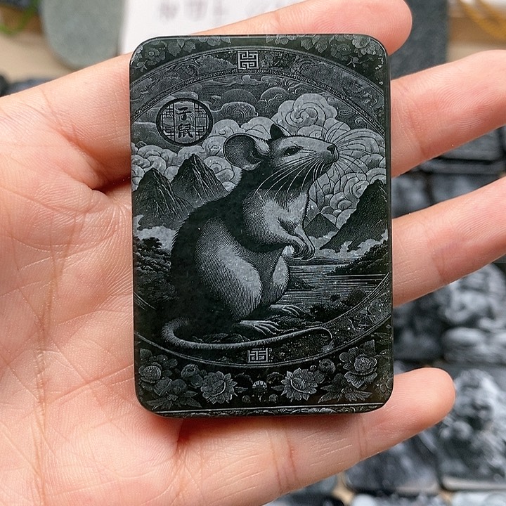 颈饰未镶嵌和田玉