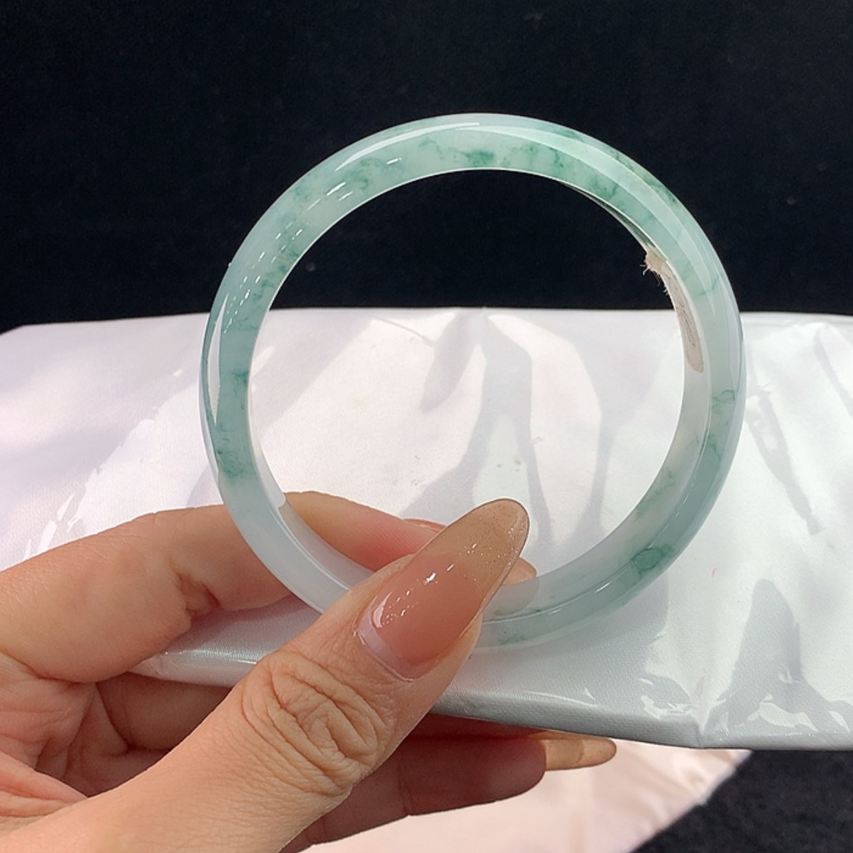 【闪购商品】未镶嵌手镯翡翠正62