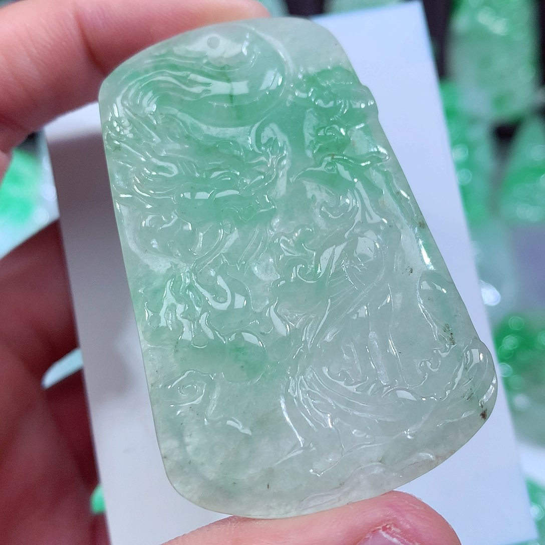 翡翠颈饰未镶嵌缅甸翡翠