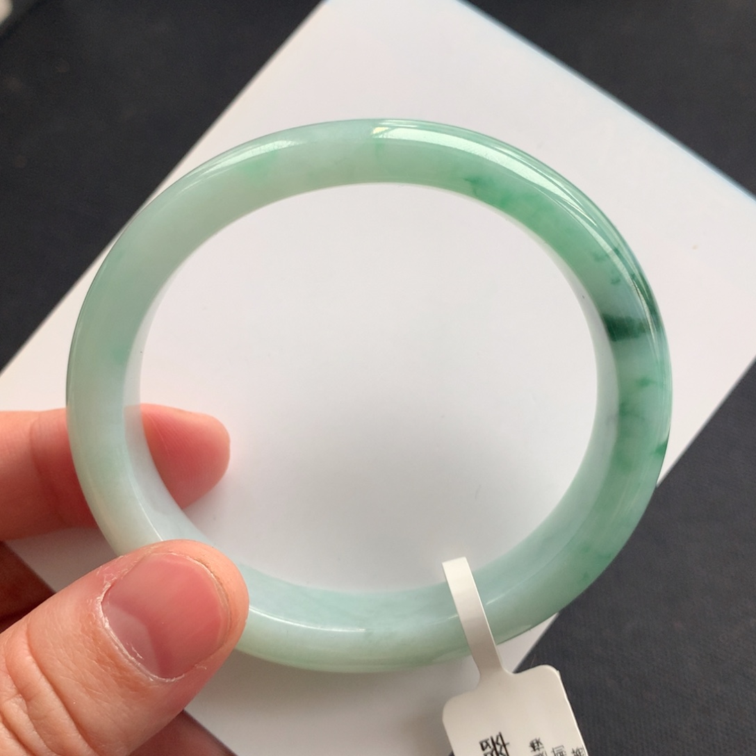 翡翠未镶嵌手镯10号55.2贵