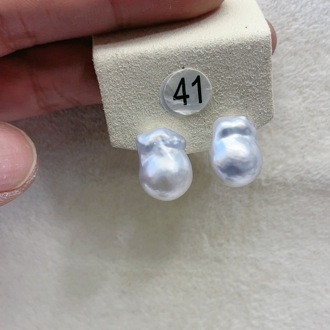 海水珍珠耳饰18K金镶嵌