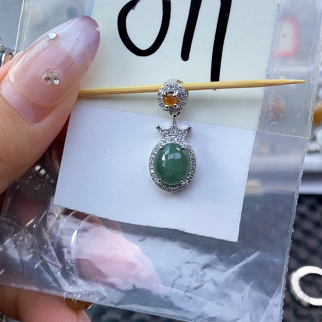 翡翠未镶嵌戒指缅甸