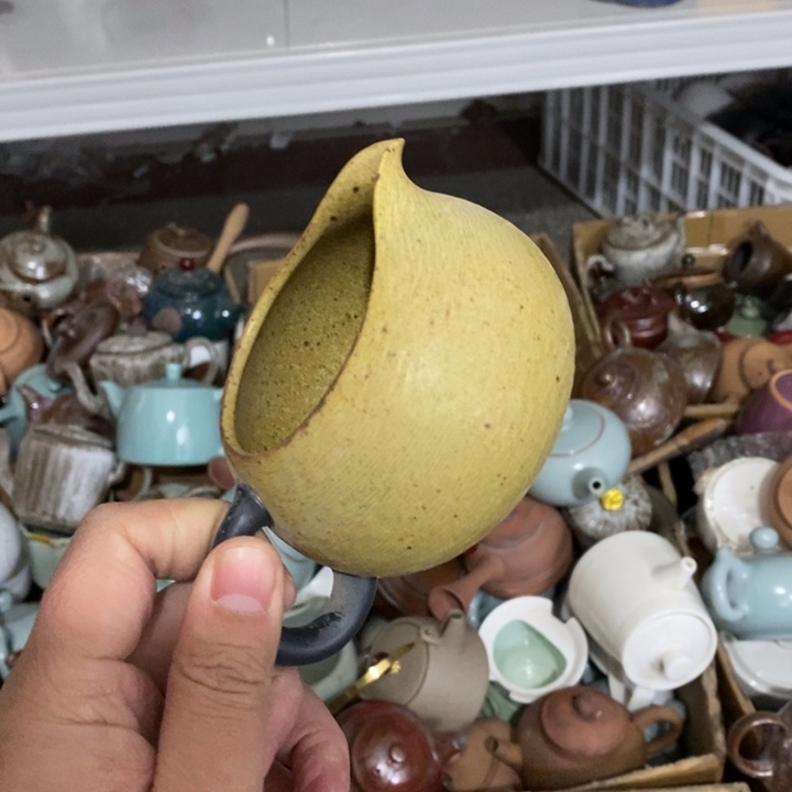 陶瓷艺术品及陶瓷壶