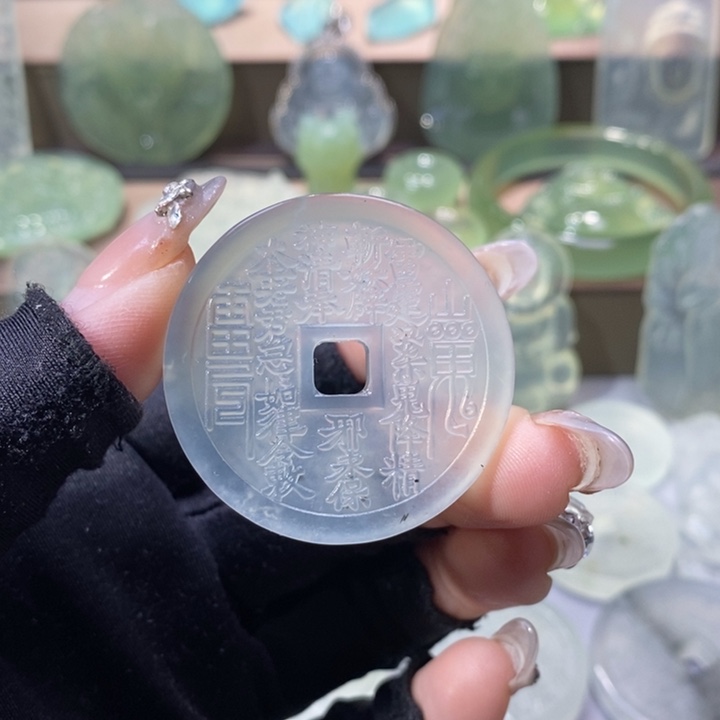 岫玉吊坠未镶嵌吊坠