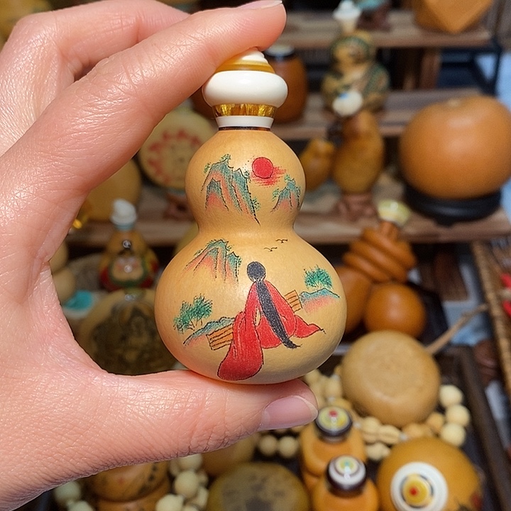 美女弹琴八宝葫芦