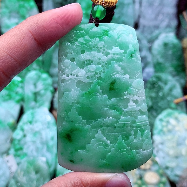 翡翠吊坠(不含链)未镶嵌