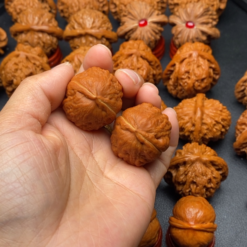 【闪购商品】文玩核桃把件玉玺