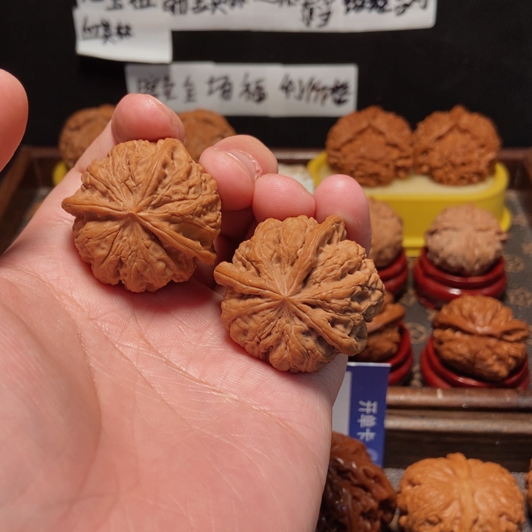 吊坠文玩核桃赤**空雨花石6672