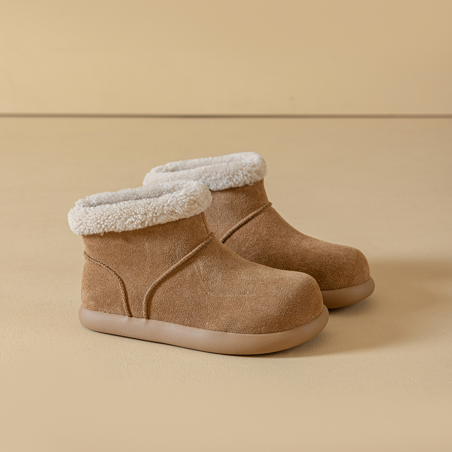 雪地靴2025冬季新款时尚加绒厚保暖中筒靴秋冬加厚软底真皮舒适