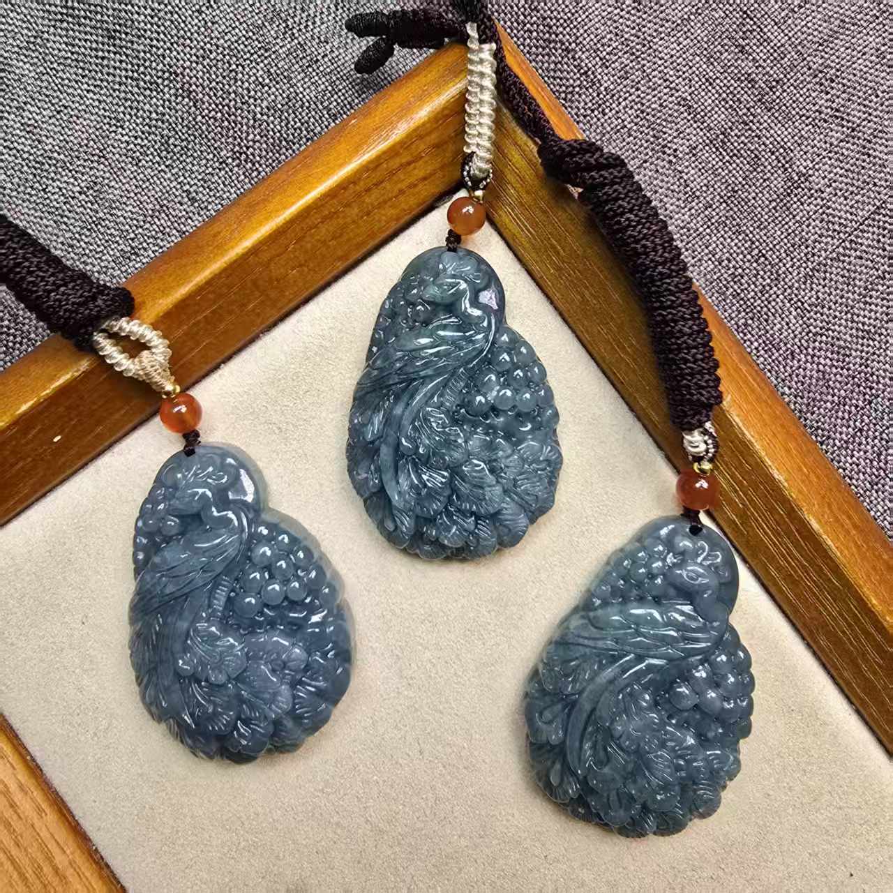 天然A货翡翠凤凰吊坠@@JYYWL00093(多样性发其一) 