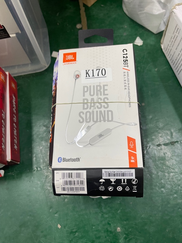 9新  捡漏 jBL C125BT 耳机 白色 编号K170