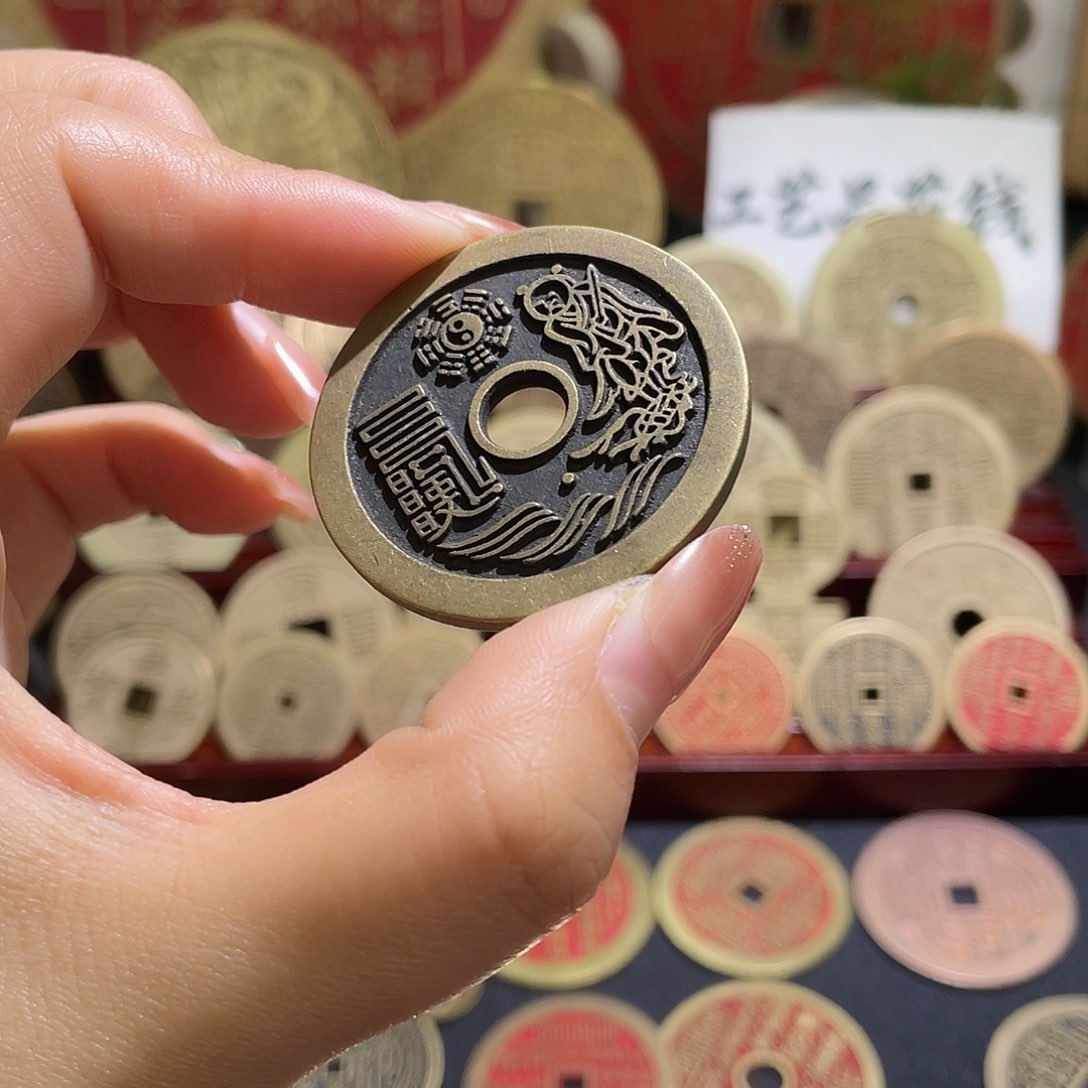 铜铜现代仿制工艺品花钱