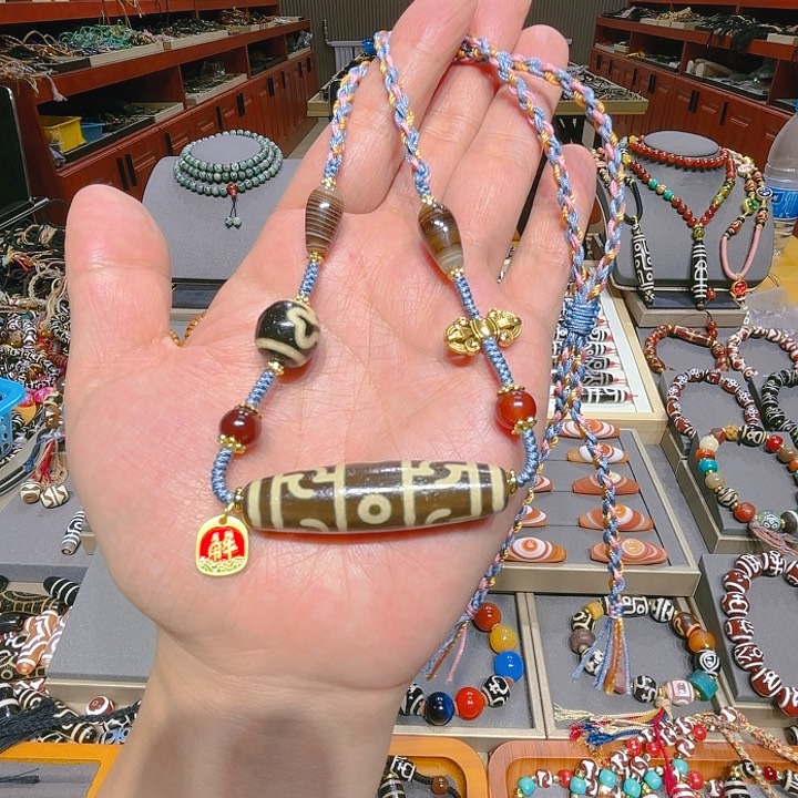 未镶嵌玛瑙/玉髓珠宝奇石