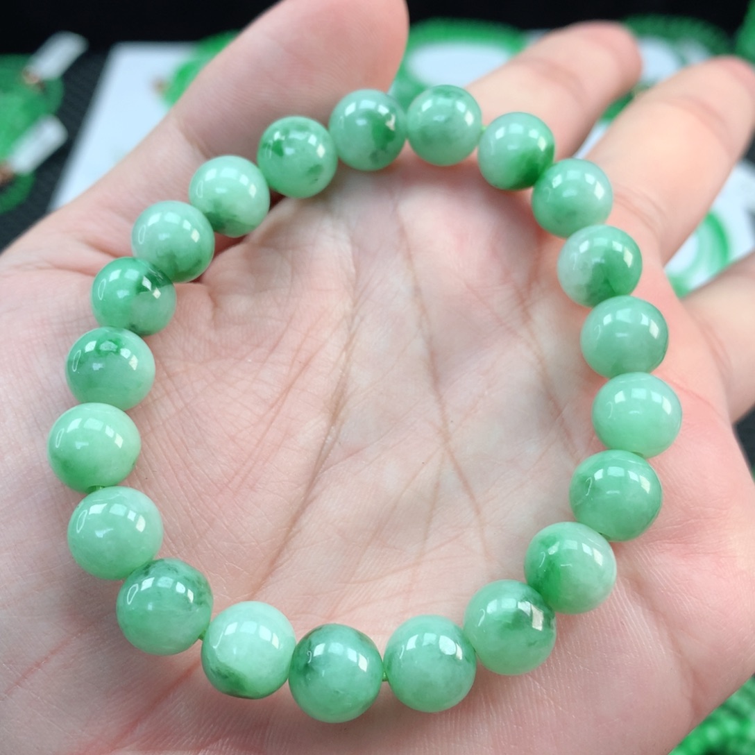 翡翠手链未镶嵌翡翠