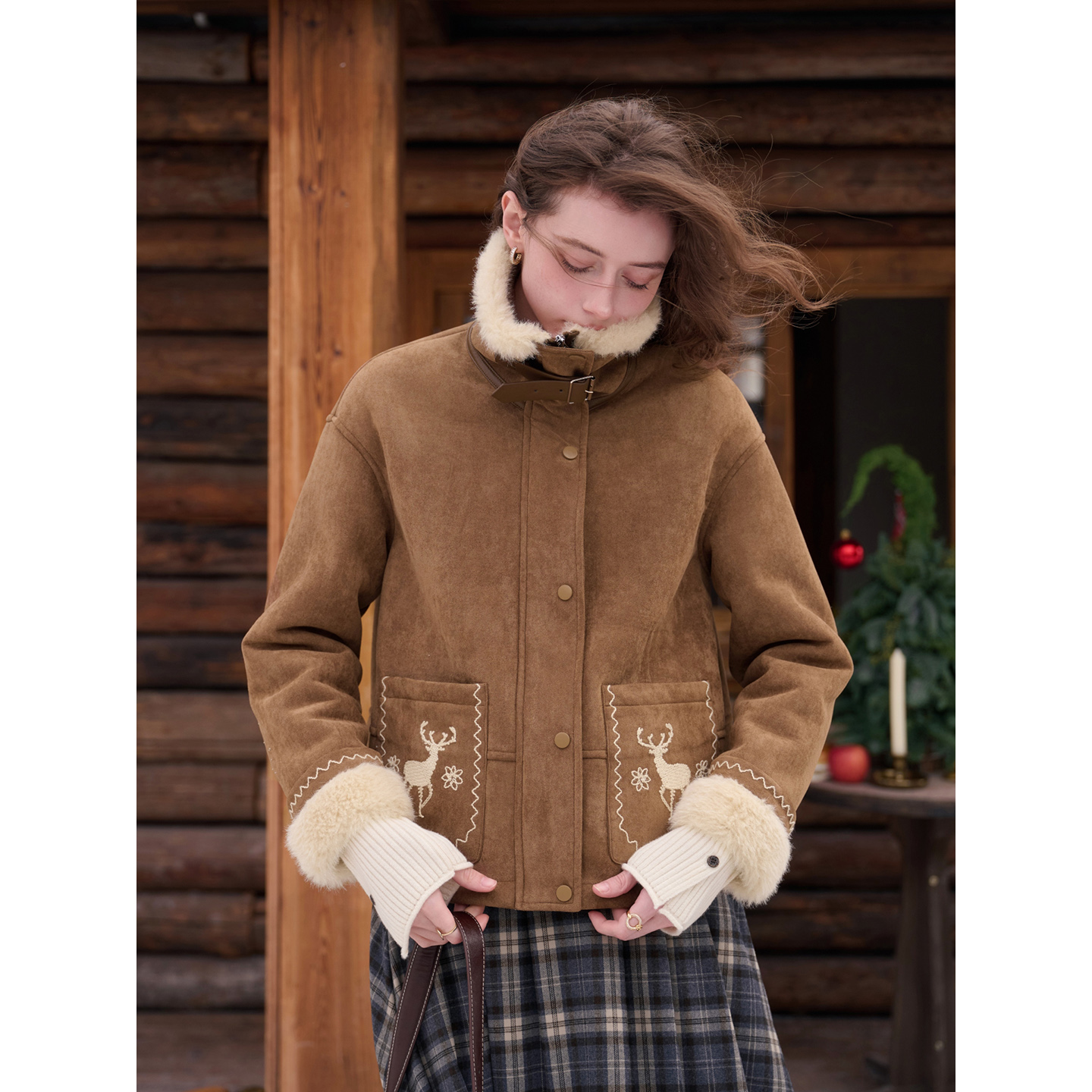 SimpleRetro雪原麋影 刺绣麂皮绒皮毛一体短款毛呢外套女毛领夹克