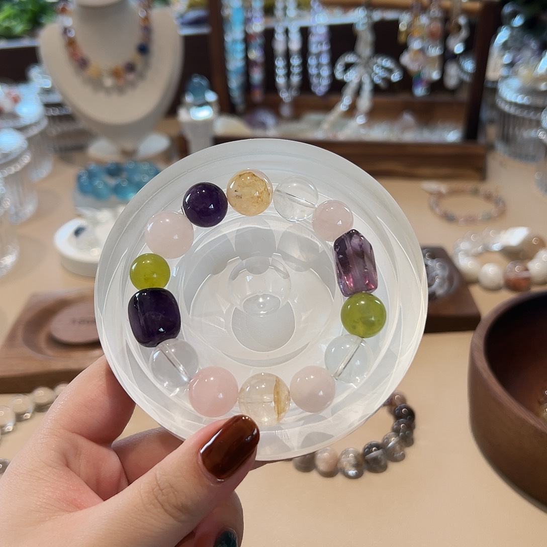 未镶嵌手链水晶设计款