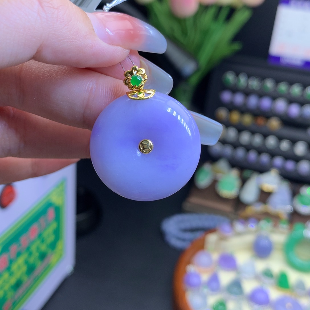 翡翠18K金镶嵌颈饰天然