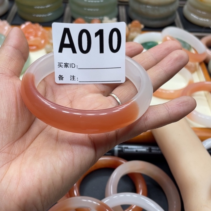 石英质玉手镯未镶嵌绵***丫